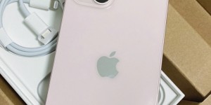 苹果iPhone 13手机的性能怎么样？值得入手吗？